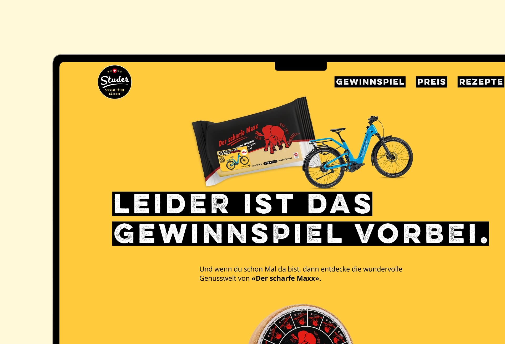 Die Landingpage zeigt eine Nachricht, dass das Gewinnspiel vorbei ist, mit dem Text „Leider ist das Gewinnspiel vorbei.“ Abgebildet sind das Produkt „Scharfer Maxx“ und ein E-Bike. Die Seite lädt Besucher ein, den Käse trotzdem zu entdecken.