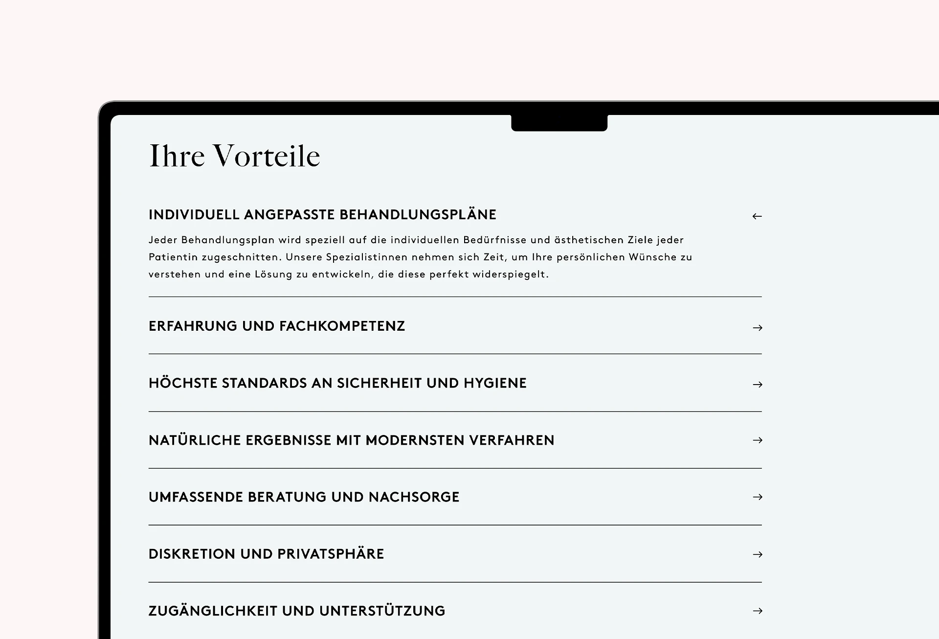 Ansicht der rivr-Website mit Vorteilen wie individuelle Behandlungspläne, Fachkompetenz, Sicherheit, natürliche Ergebnisse und Nachsorge.